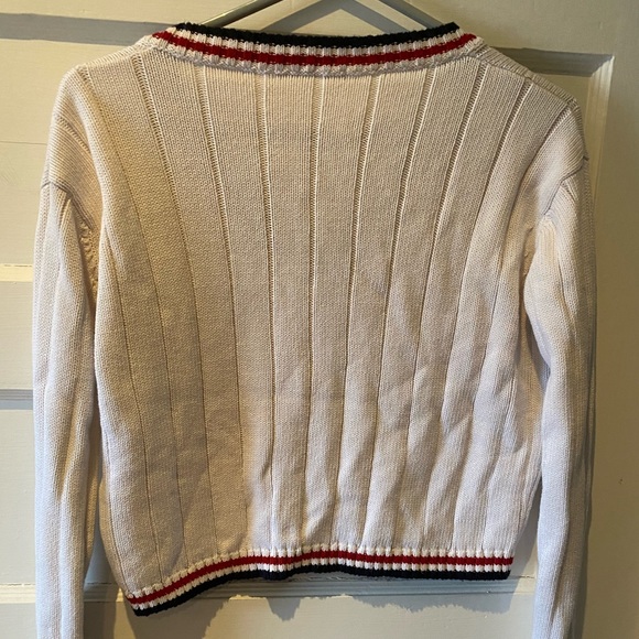 Brandy Melville cropped v-neck sweater O/S - Picture 4 of 5